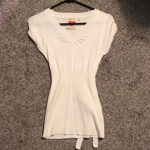 White short sleeved sweater